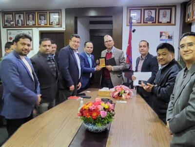 नाडा अटोमोवाइल्स एशोसिएशन अफ नेपालले गर्‍यो अर्थमन्त्रीसँग अटोमोबाइल क्षेत्रका समस्याहरुका बारेमा छलफल