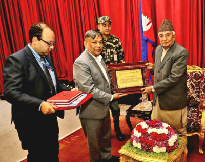 निर्माण व्यवसायी क्षेत्रका समस्याबारे अध्यक्ष सिंहले गराए राष्ट्रपतिको ध्यानाकर्षण
