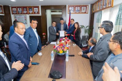 लगानीमैत्री वातावरण नभएको एनआरएनएका प्रतिनिधिको अर्थमन्त्रीसँग गुनासो