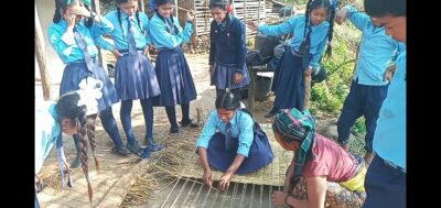 परम्परागत सीप र पढाइ सँगसँगै