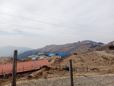 नेपालीका दुःख घट्ने कहिले, विद्यार्थी पढाउन सीमापारी डेरा