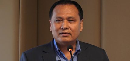 पेट्रोलियम पदार्थमा गरिएको मूल्य वृद्धि फिर्ता लिन अध्यक्ष घिसिङको माग