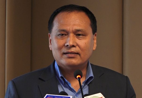 पेट्रोलियम पदार्थमा गरिएको मूल्य वृद्धि फिर्ता लिन अध्यक्ष घिसिङको माग