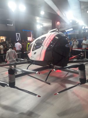 नाडा अटो शो २०२५ मा फ्लाइङ ट्याक्सीदेखि रोबोटसम्म (फोटो फिचरमा)