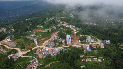 उत्तरी क्षेत्रसँग जोड्ने भोजपुर-दिङ्ला सडक कालोपत्र गरिंदै