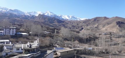 रानीपौवा पर्यटनले गुल्जार, झारकोट ओझेलमा