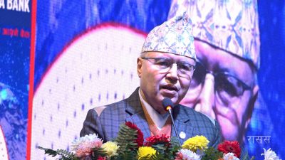 उपभोगमुखी अर्थतन्त्रलाई निरुत्साहन गर्नुपर्नेमा अर्थमन्त्री खनालको जोड