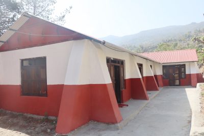 जीर्ण भवनमा जोखिम मोलेर पठनपाठन गर्नुपर्ने बाध्यता हट्यो