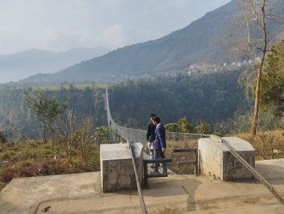 पर्यटकीय आकर्षणको केन्द्र बन्दै दुई जिल्ला जोड्ने झोलुङ्गे पुल