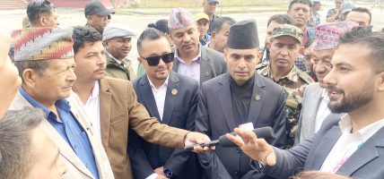 सबै बाँकी लाइसेन्स आगामी असार मसान्तभित्र छापिसक्ने लक्ष्य : मन्त्री तिमिल्सिना