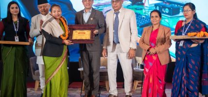 हलेसी तुवाचुङले पायो ‘म्युनिसिपल एक्सिलेन्ट अवार्ड’