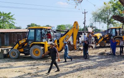 अतिक्रमित क्षेत्र खाली गराउँदै इनरुवा नगरपालिका