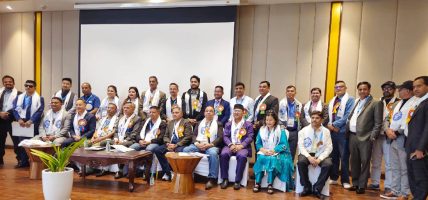 सनकको भरमा पर्यटन नीति परिवर्तन नगर्न पर्यटन व्यवसायीको चेतावनी