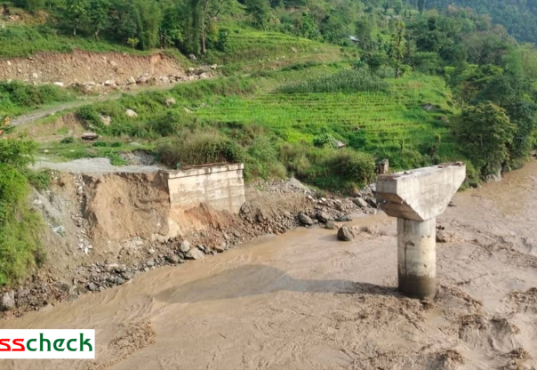 बाढीपहिरोले जलविद्युत् आयोजनामा क्षति बाढीपहिरोले जलविद्युत् आयोजनामा क्षति