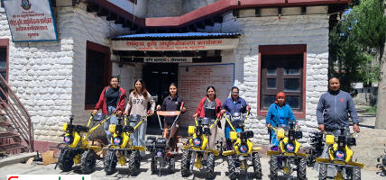 मुस्ताङका किसानलाई अनुदानमा हाते ट्याक्टर