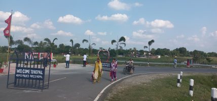 भन्सार कडाइसँगै भद्रपुर बजारमा चहलपहल, नेपाली व्यवसायी खुसी   