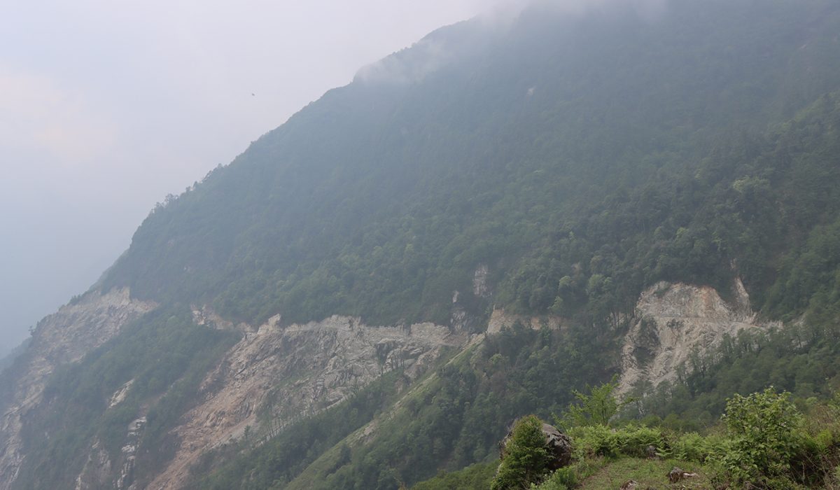 खाँदबारी-किमाथाङ्का सडक : ‘ट्रयाक ओपन’ सहित स्तरोन्नति सम्पन्न