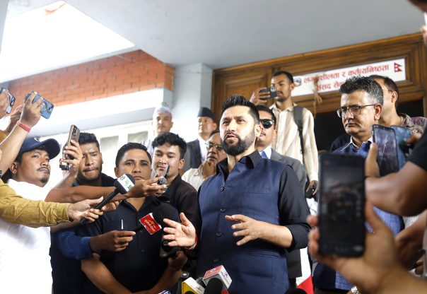 शान्ति, सुव्यवस्था र सद्भाव कायम गर्न राष्ट्रिय एकता अपरिहार्य छः सभापति लामिछाने शान्ति, सुव्यवस्था र सद्भाव कायम गर्न राष्ट्रिय एकता अपरिहार्य छः सभापति लामिछाने