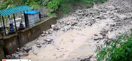बाढीले क्षति पुर्याएपछि रेलेखोला जलविद्युत् आयोजना बन्द